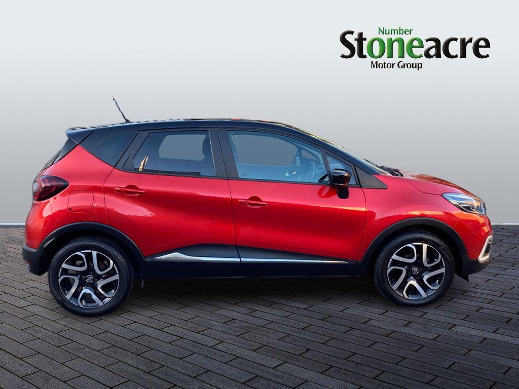 Renault Captur Image 2