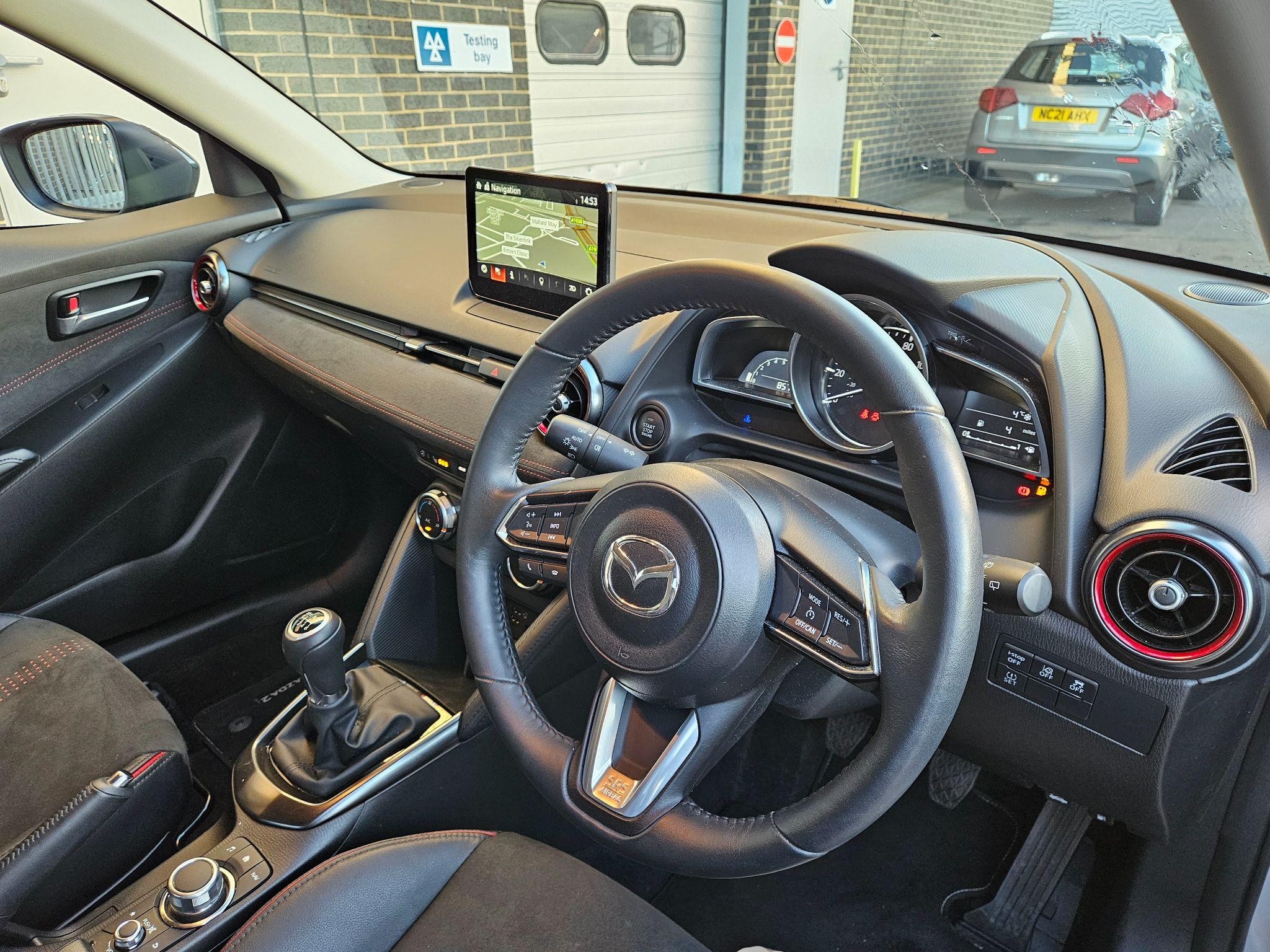 Mazda2 Image 11