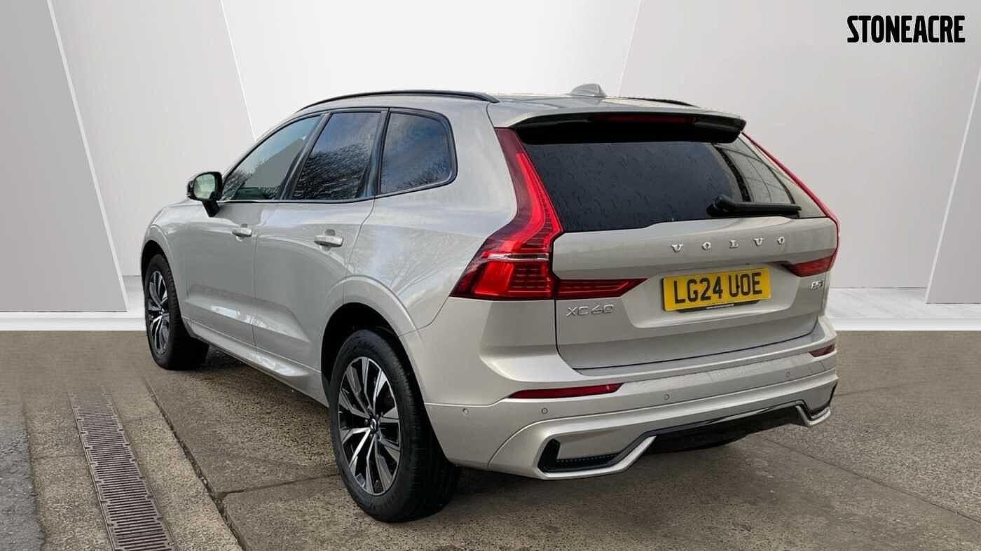 Volvo XC60 Image 2