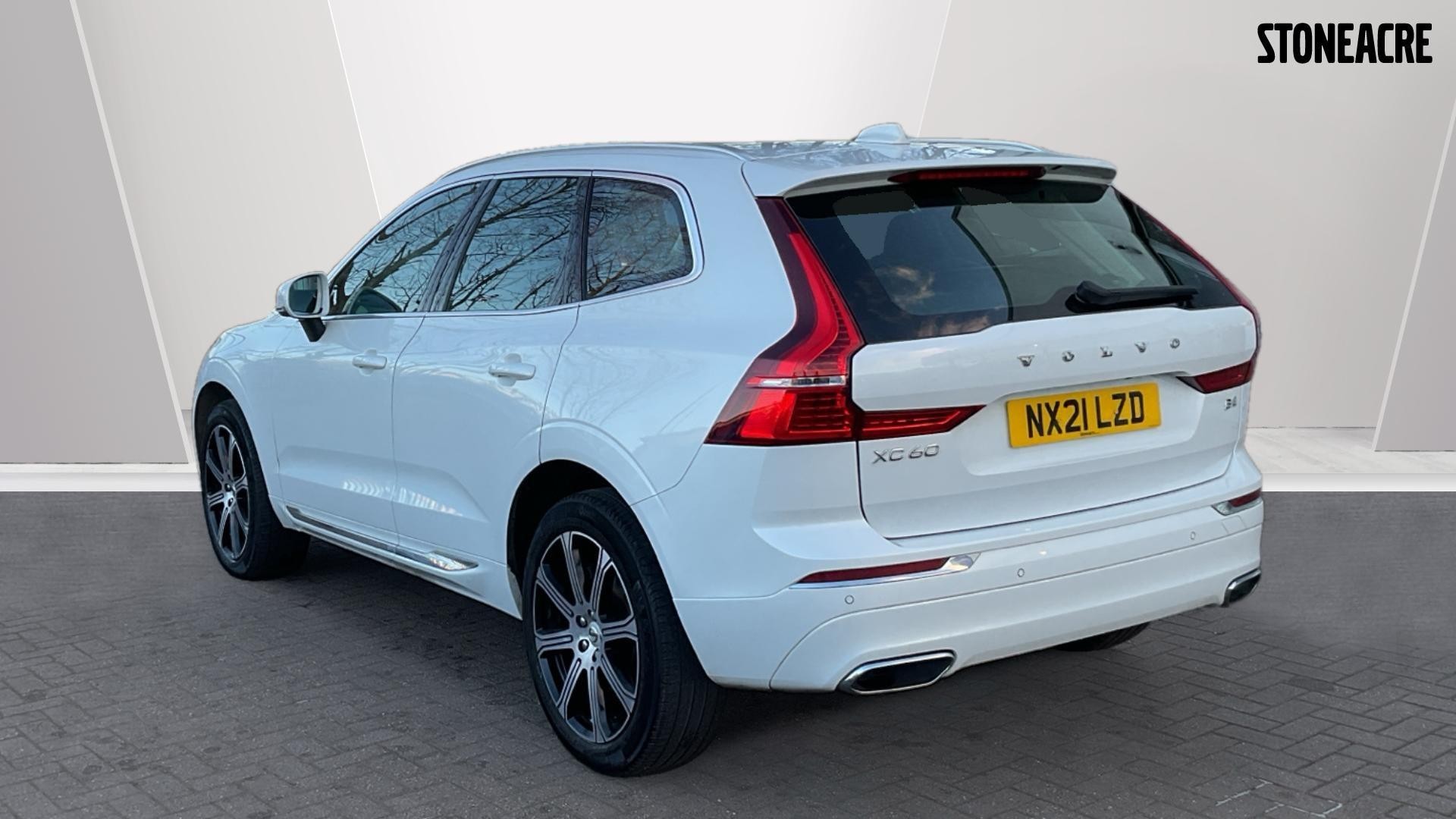 Volvo XC60 Image 2