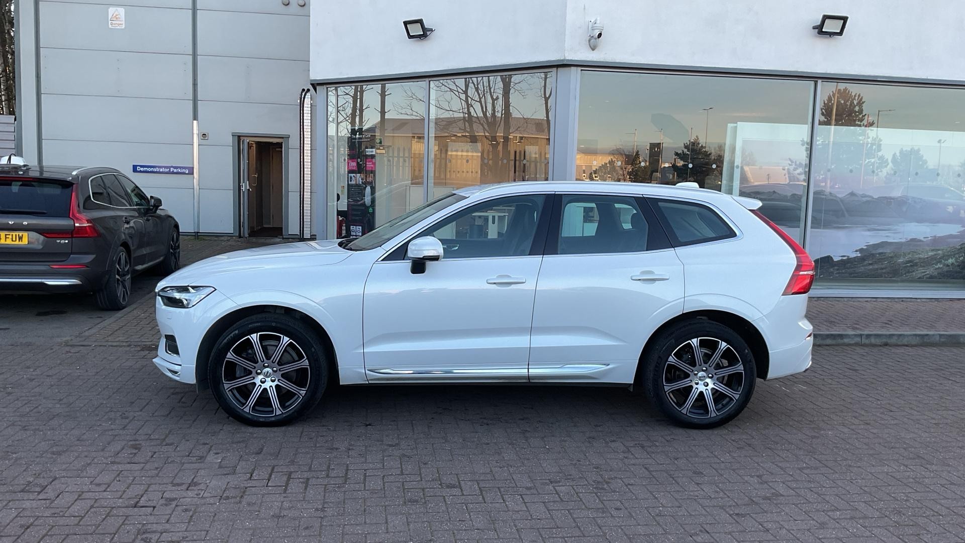 Volvo XC60 Image 8