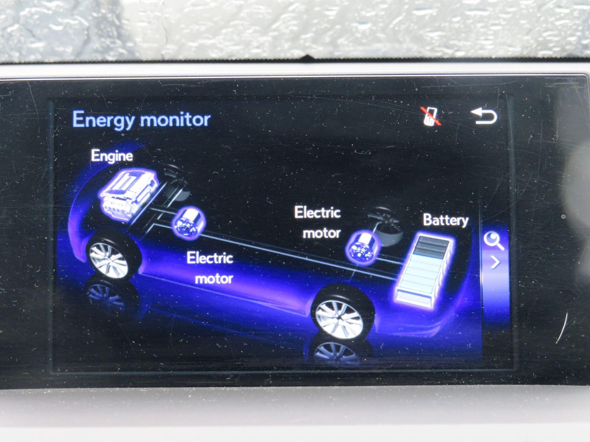 Lexus NX Self-Charging Hybrid Image 40