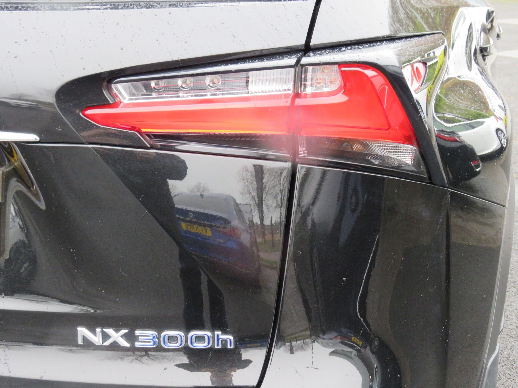 Lexus NX Self-Charging Hybrid Image 47