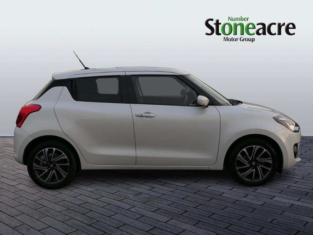 Suzuki Swift Image 6