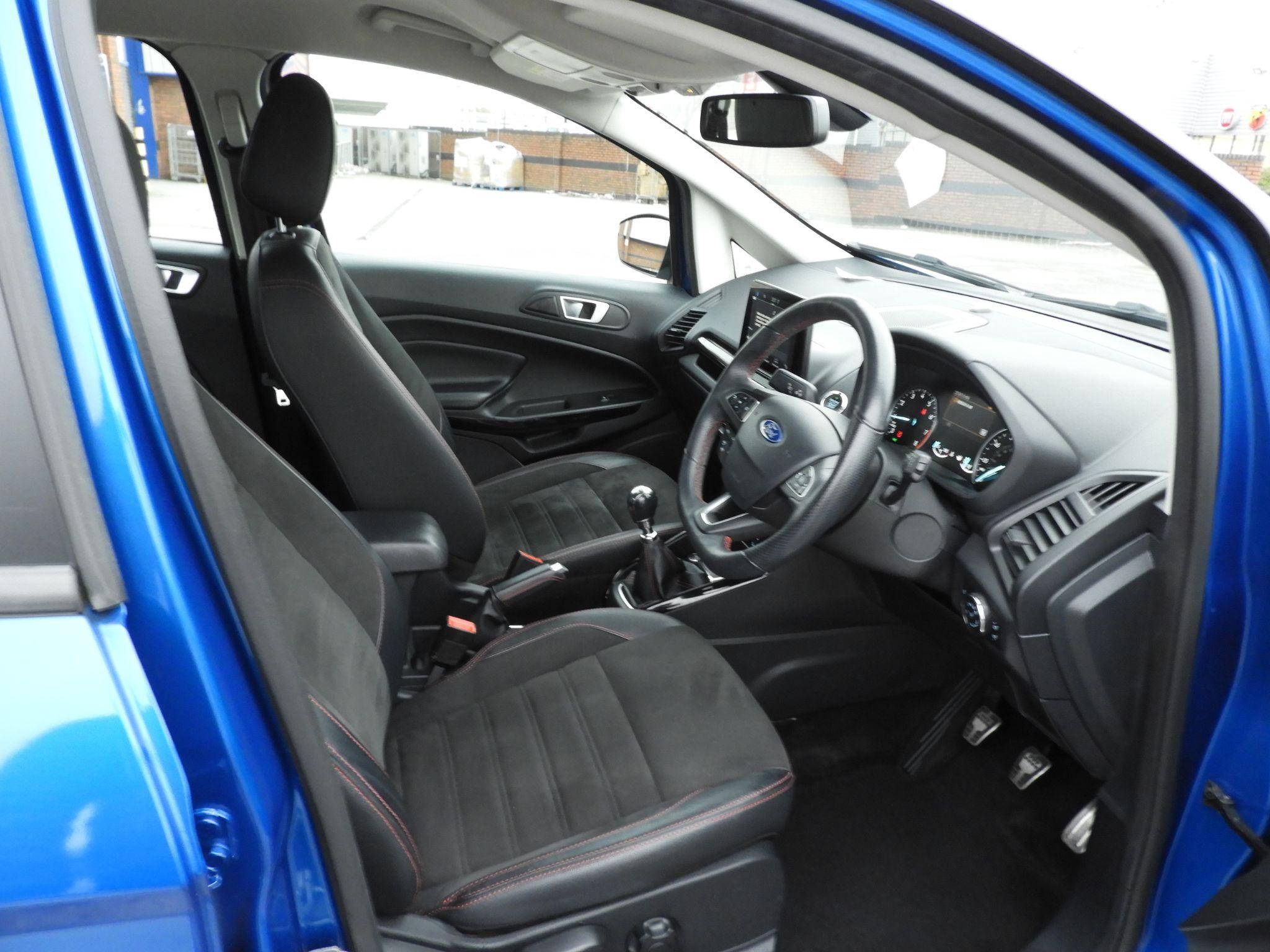 Ford EcoSport Image 11