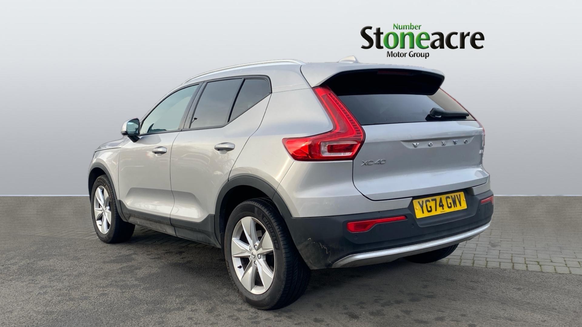 Volvo XC40 Image 2