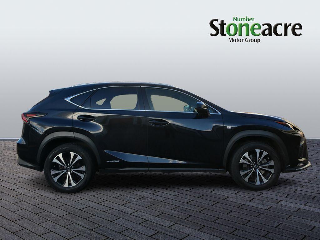 Lexus NX Image 2