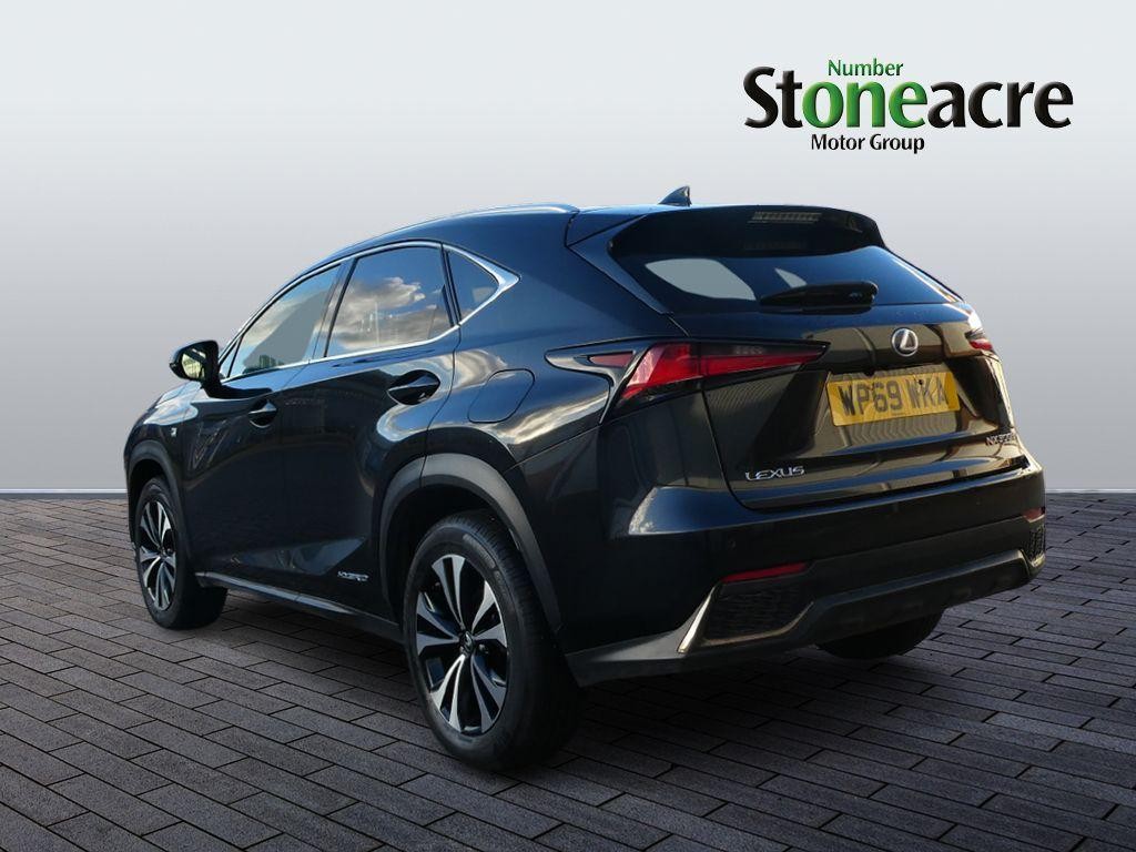 Lexus NX Image 5