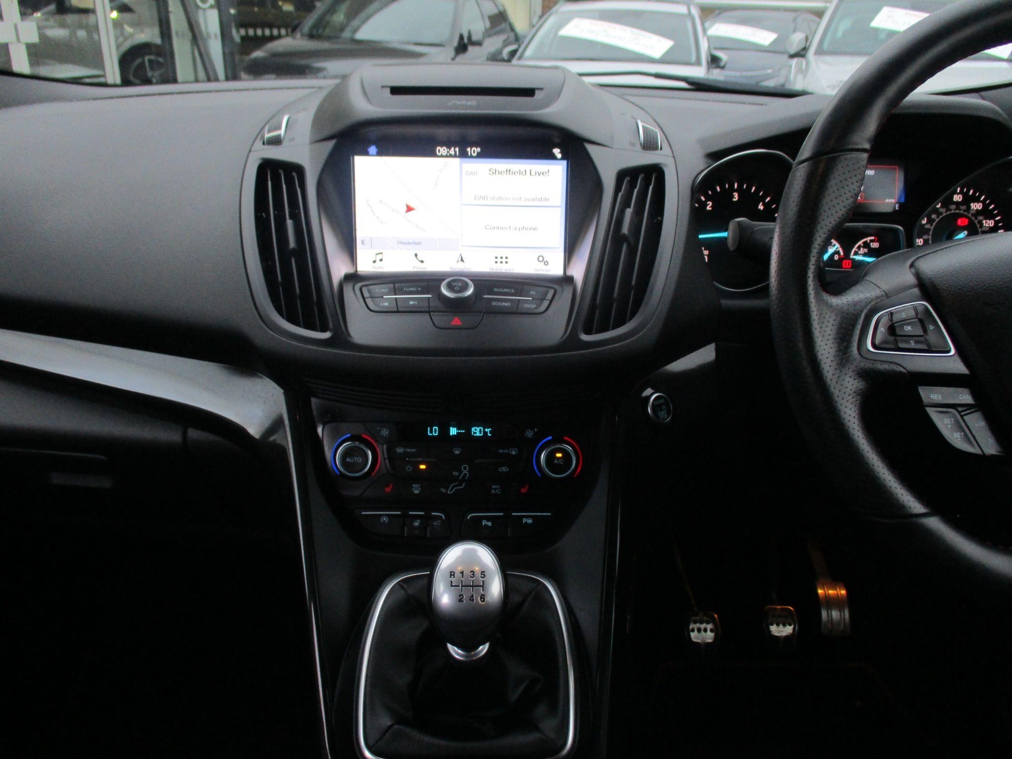 Ford Kuga Image 14