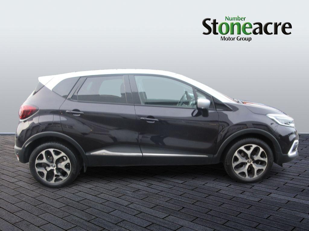 Renault Captur Image 2