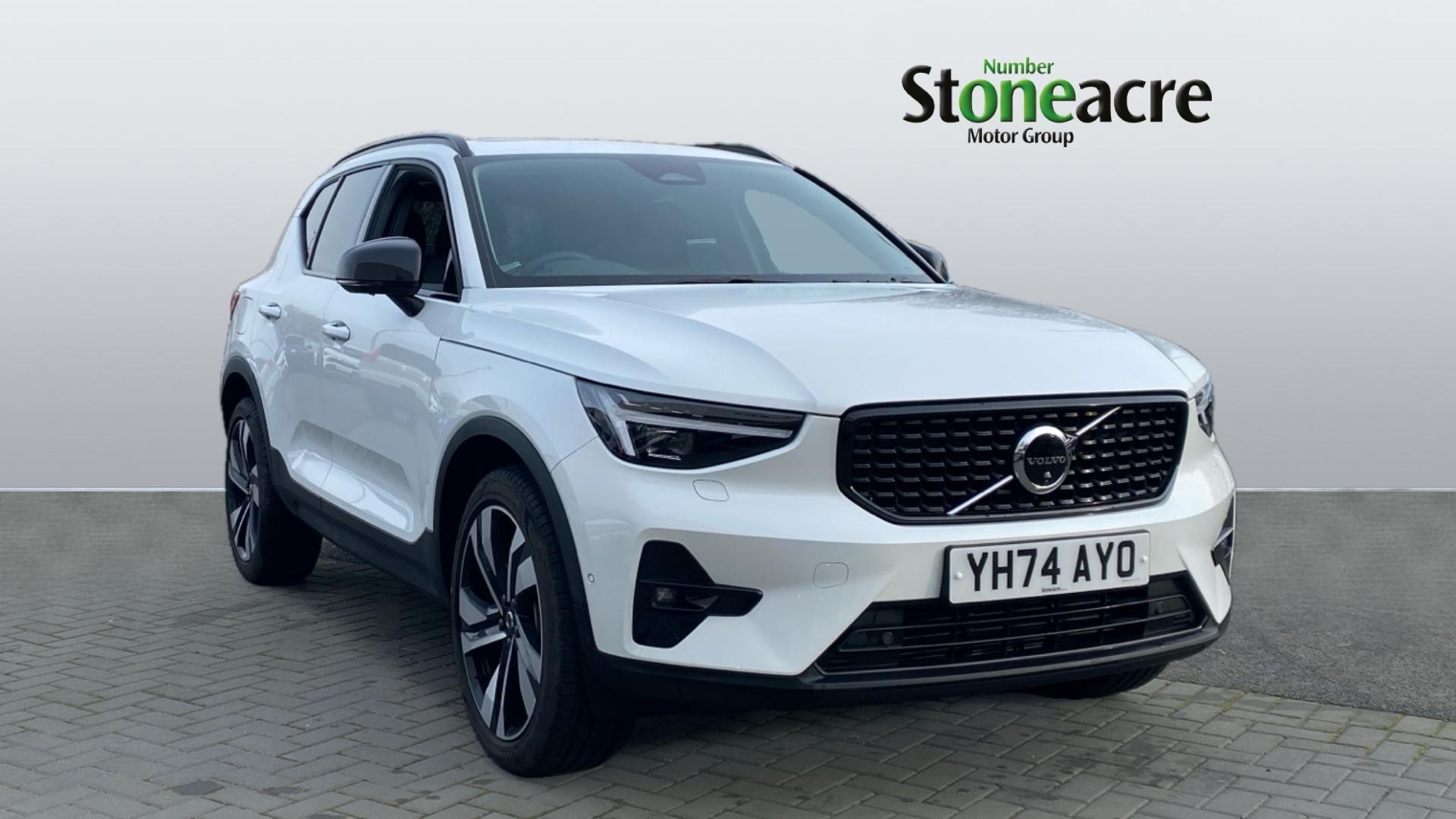 Volvo XC40 Image 1