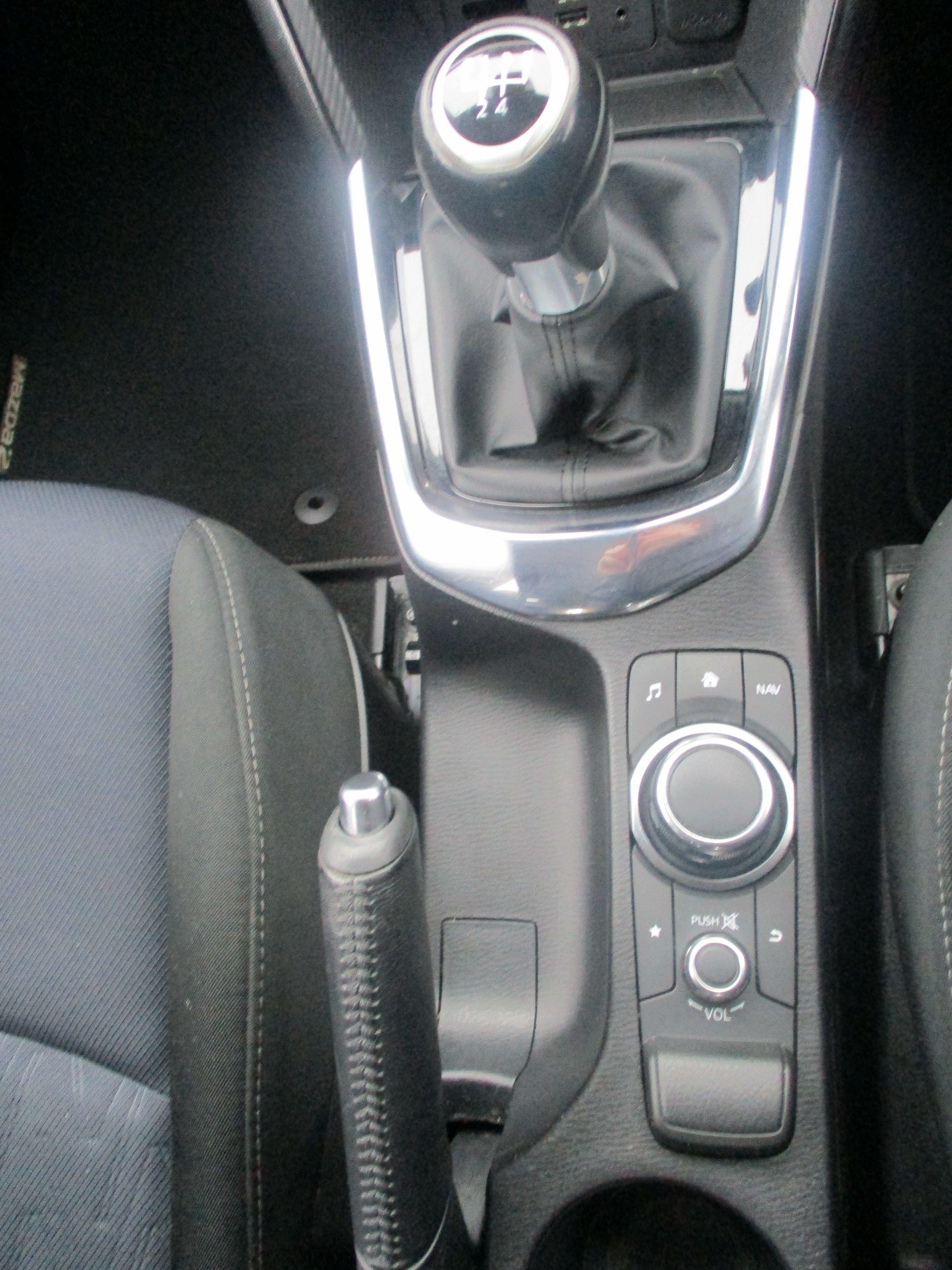 Mazda2 Image 23