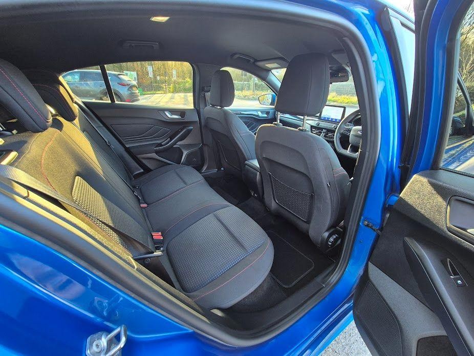 Ford Focus Image 19