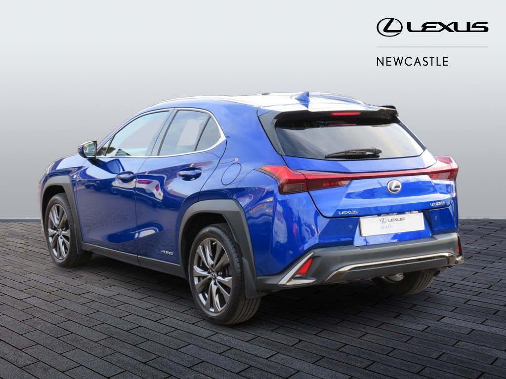 Lexus UX Image 7