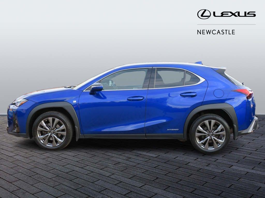 Lexus UX Image 8