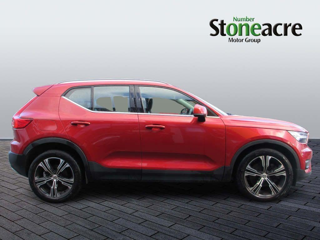 Volvo XC40 Image 2