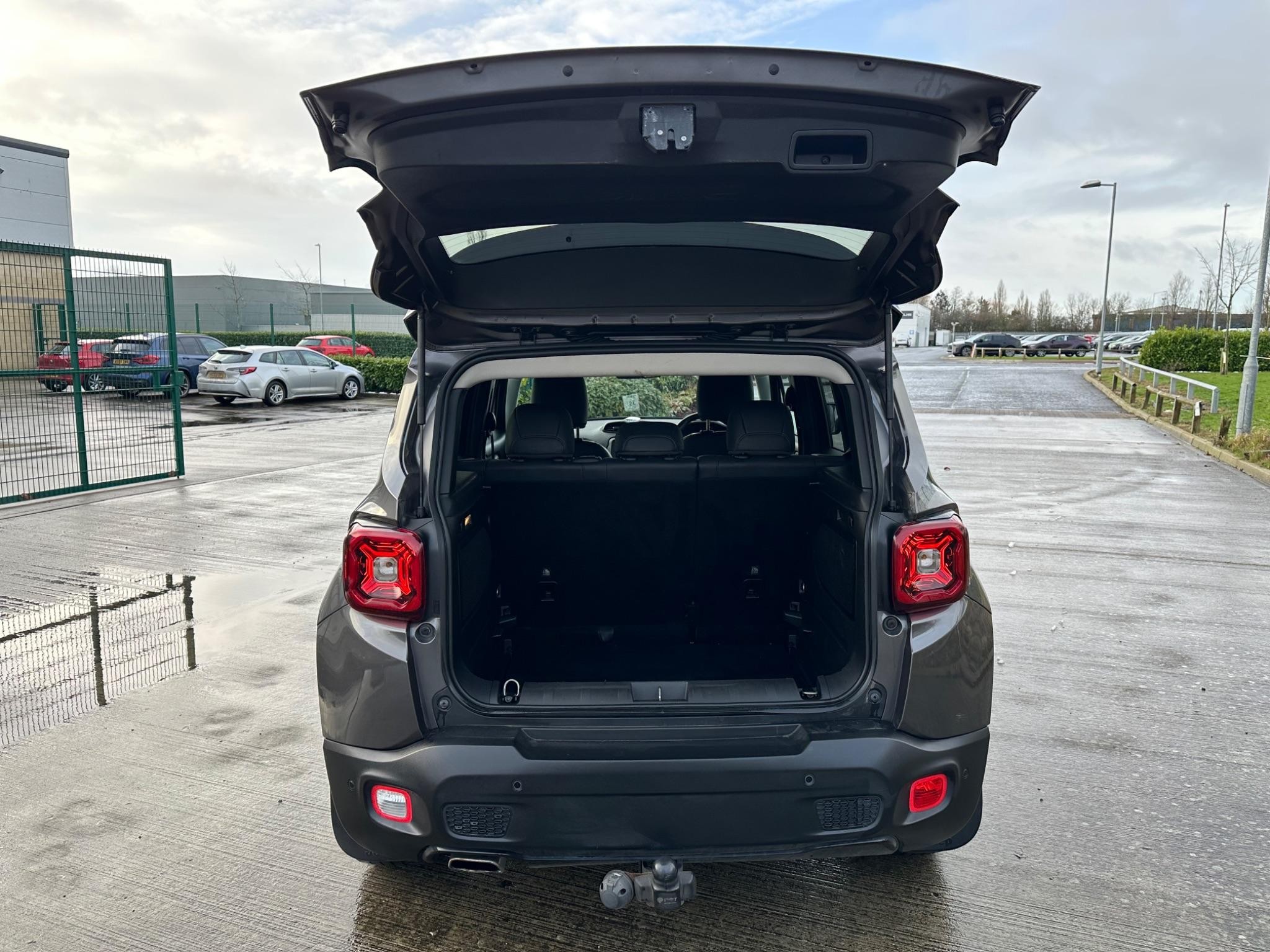 Jeep Renegade Image 21