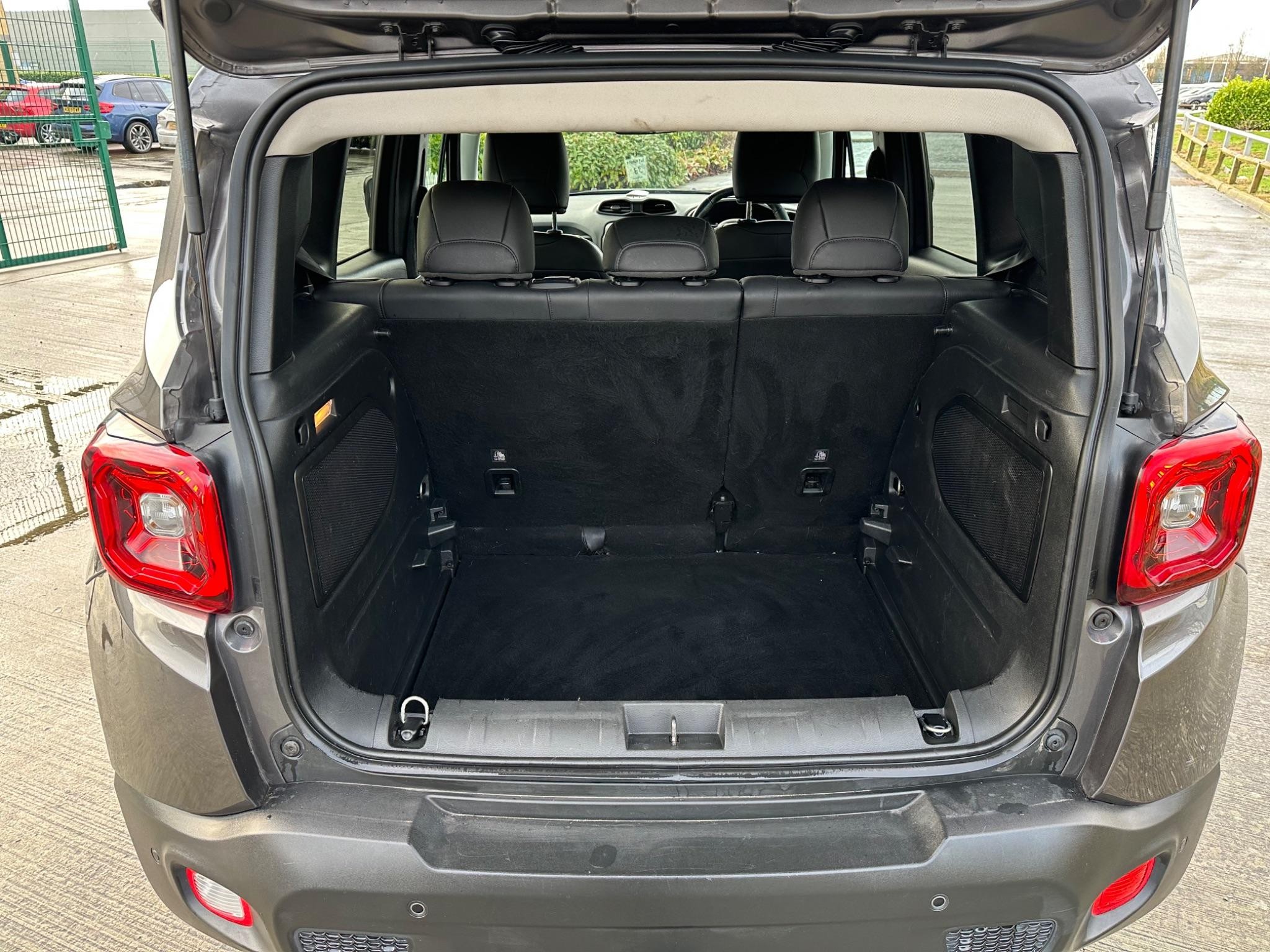 Jeep Renegade Image 22