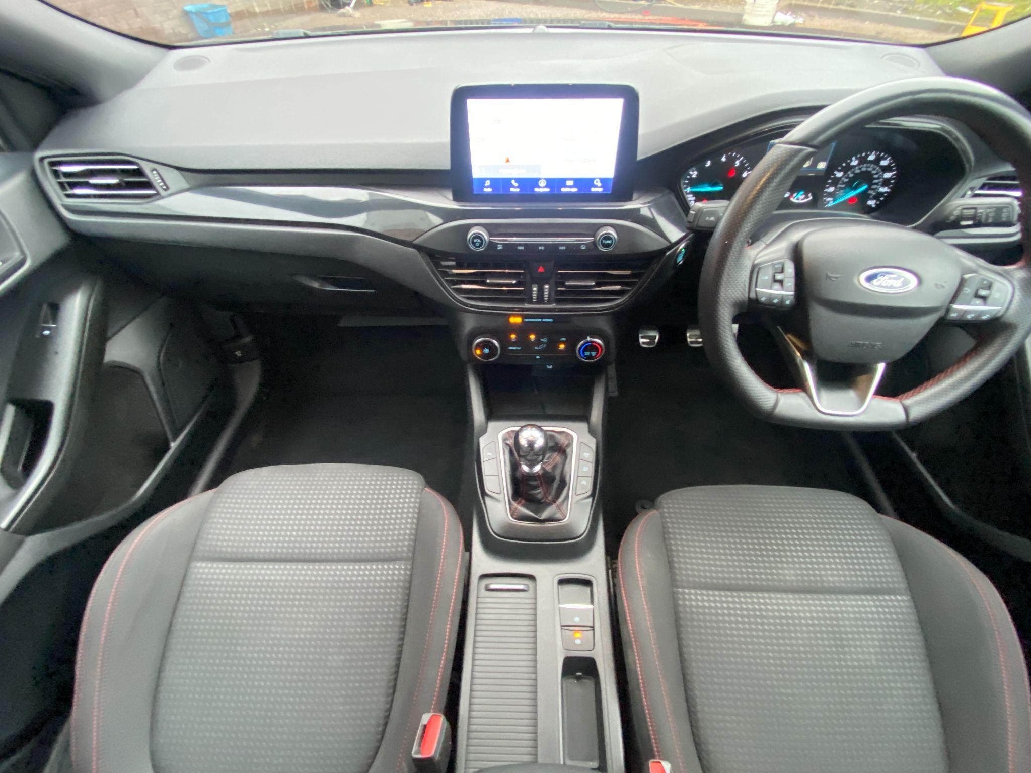 Ford Focus Image 17