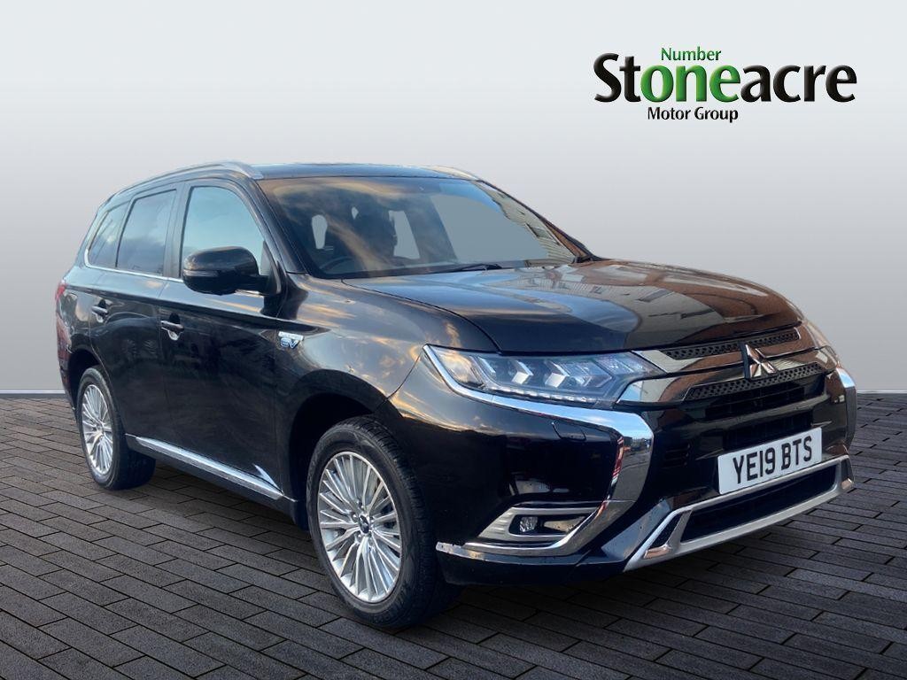 Mitsubishi Outlander Image 1