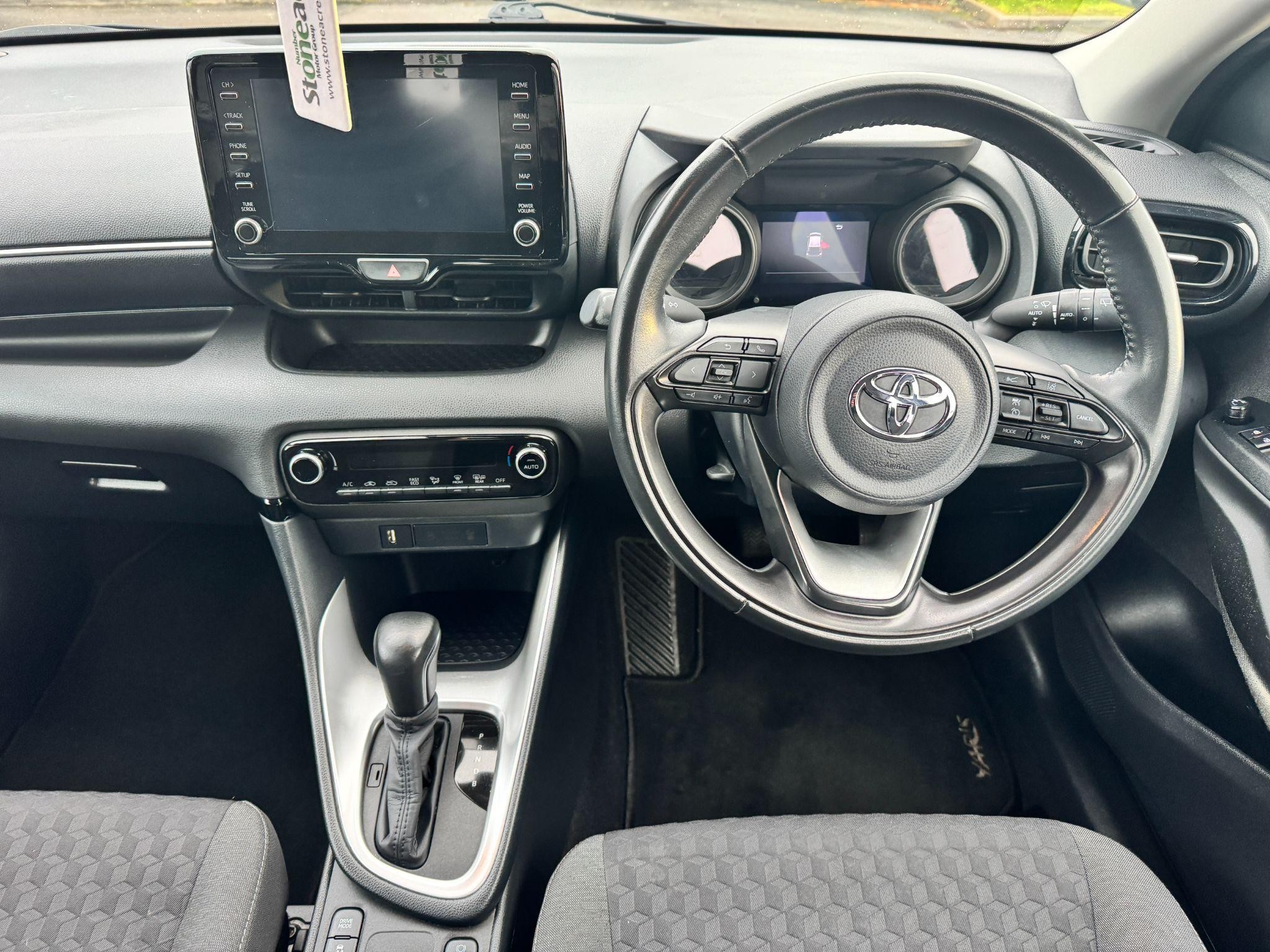 Toyota Yaris Image 15