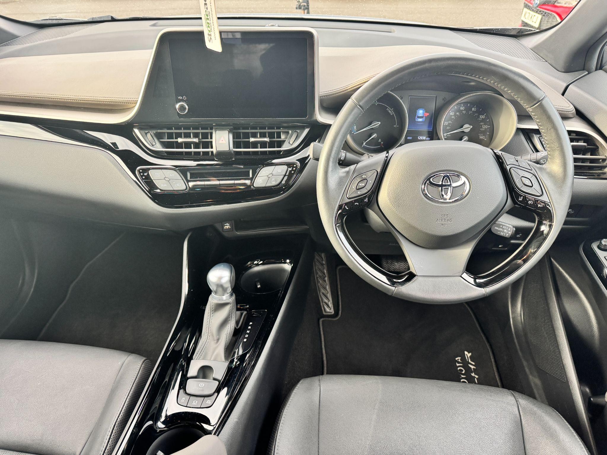 Toyota C-HR Image 15