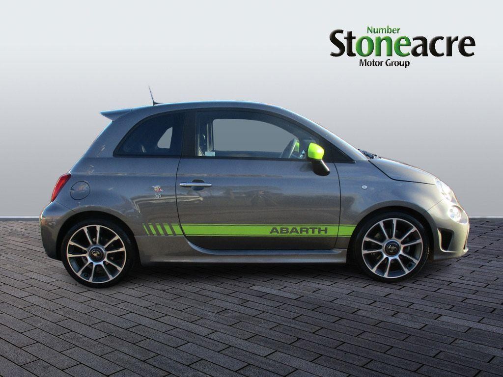 Abarth 595 Image 2