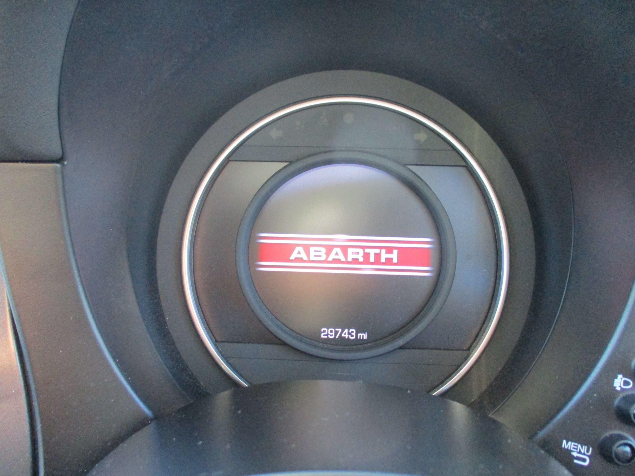 Abarth 595 Image 11