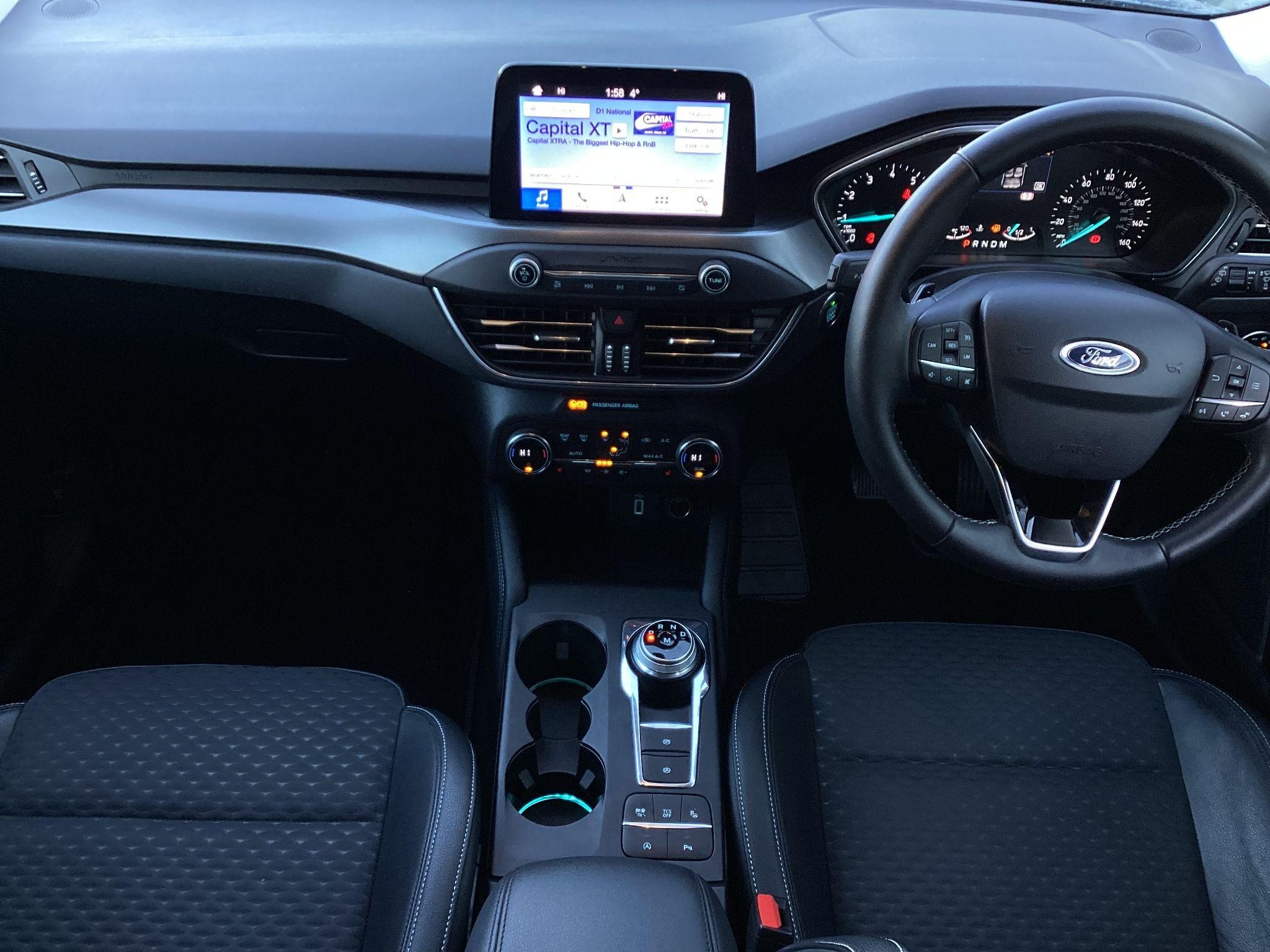 Ford Focus Image 12