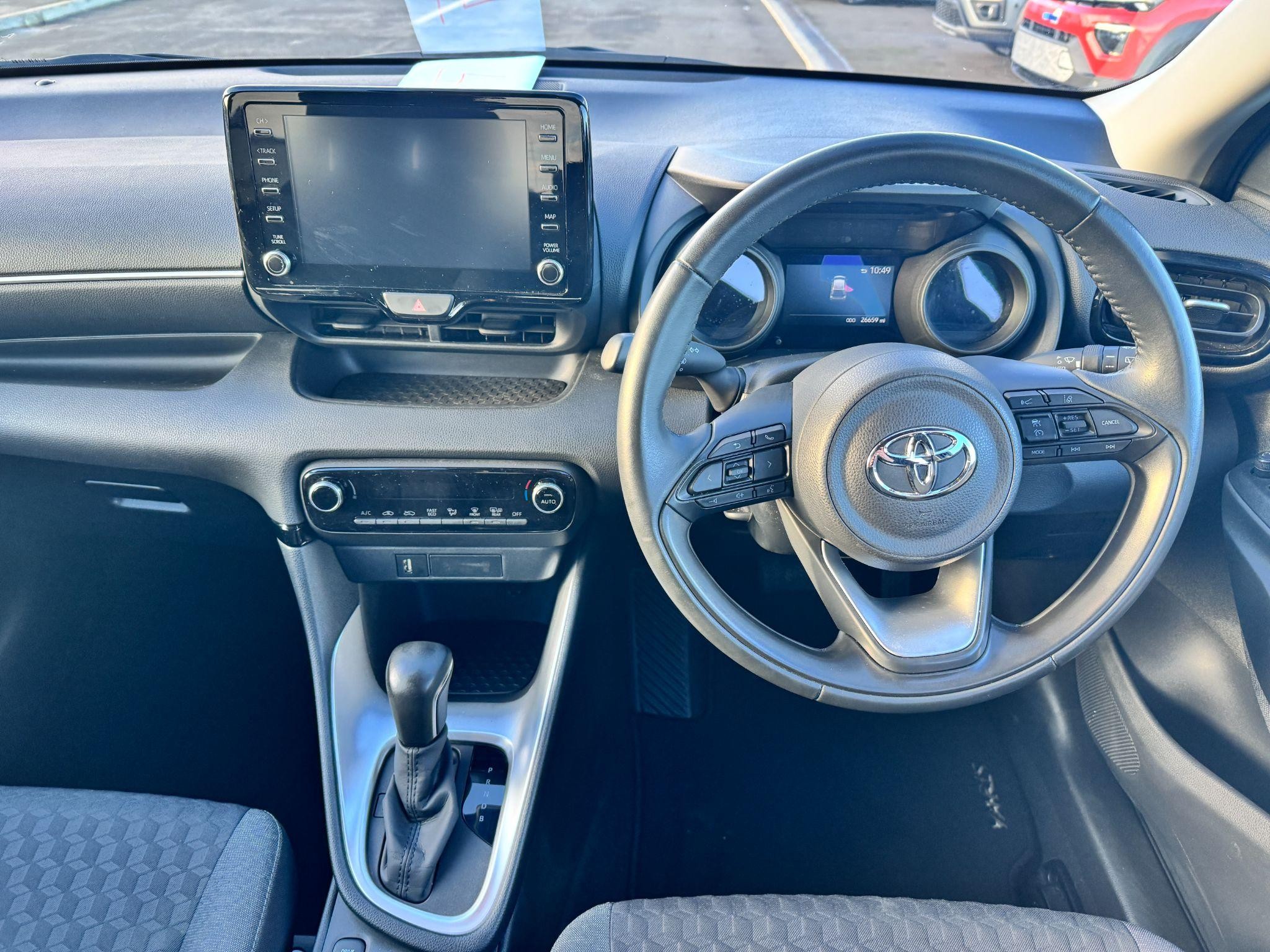 Toyota Yaris Image 15