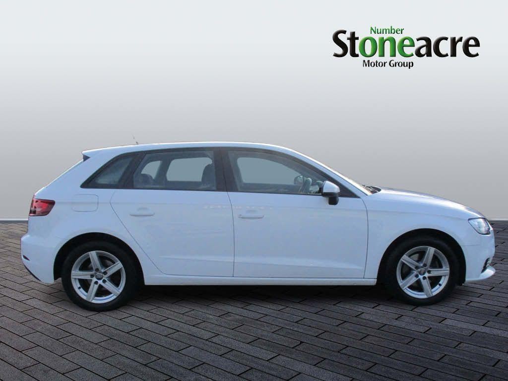 Audi A3 Image 2