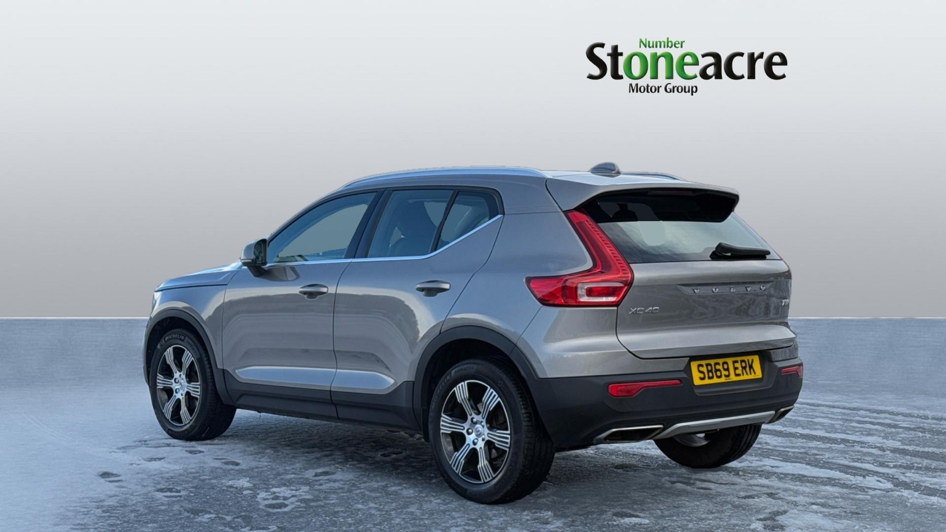 Volvo XC40 Image 2