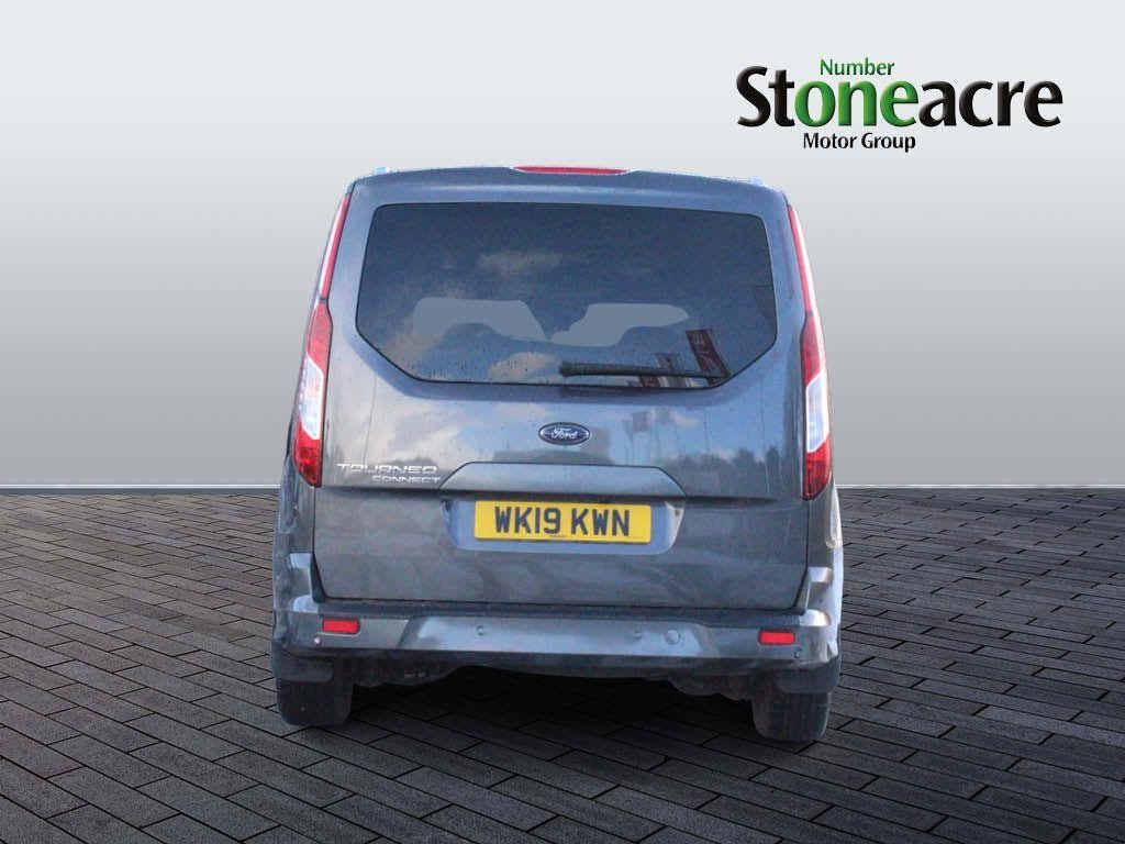 Ford Grand Tourneo Connect Image 4