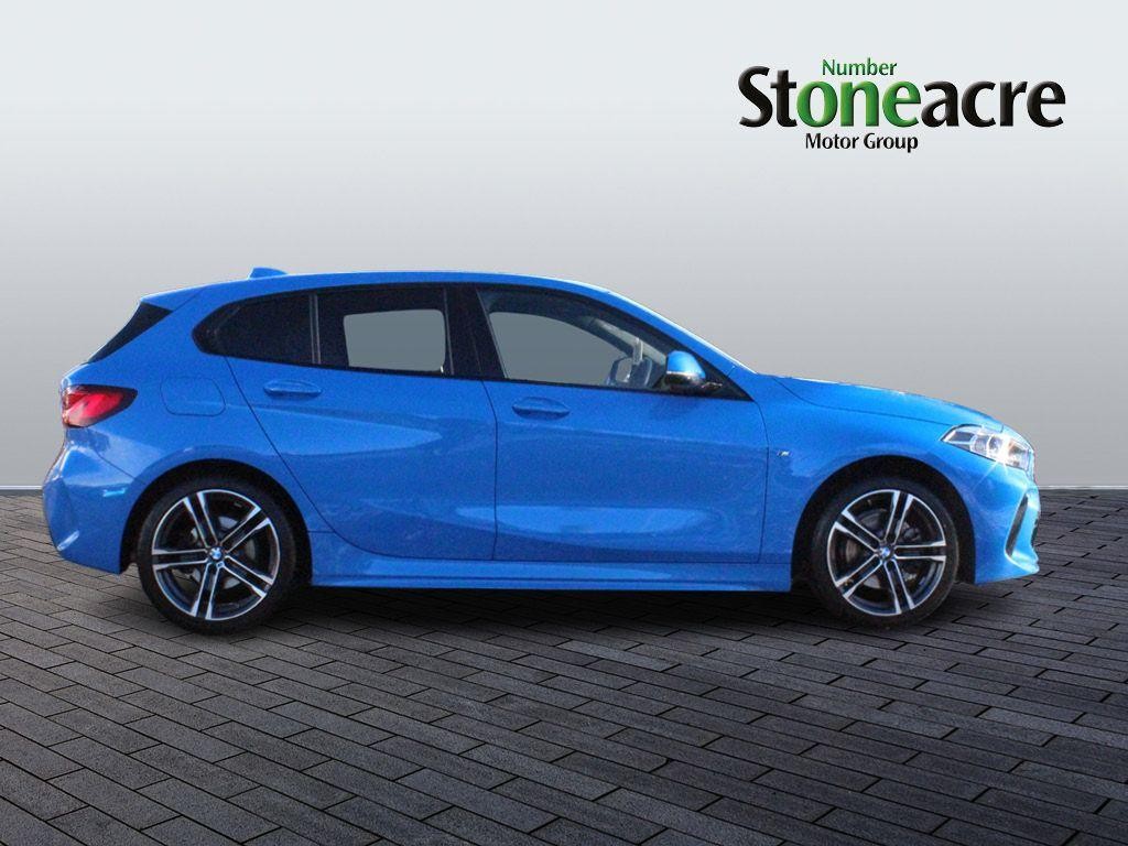 BMW 1 Series Image 2