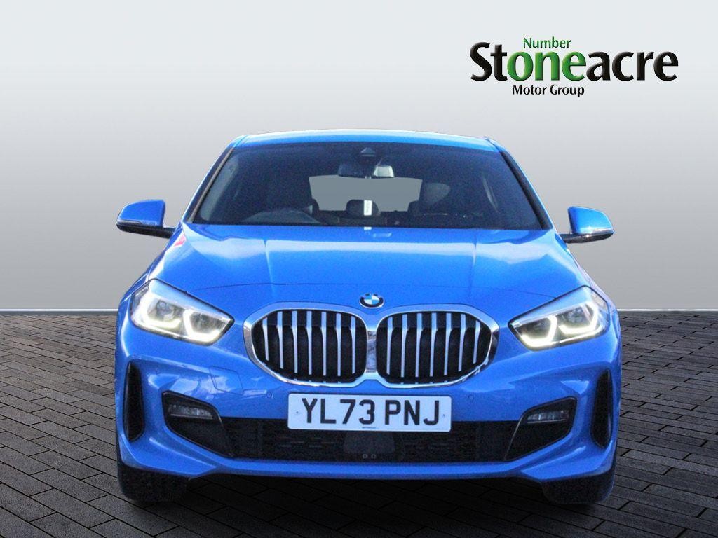 BMW 1 Series Image 8