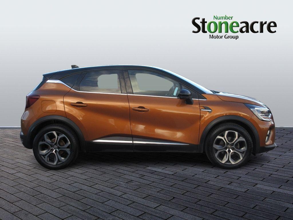 Renault Captur Image 2