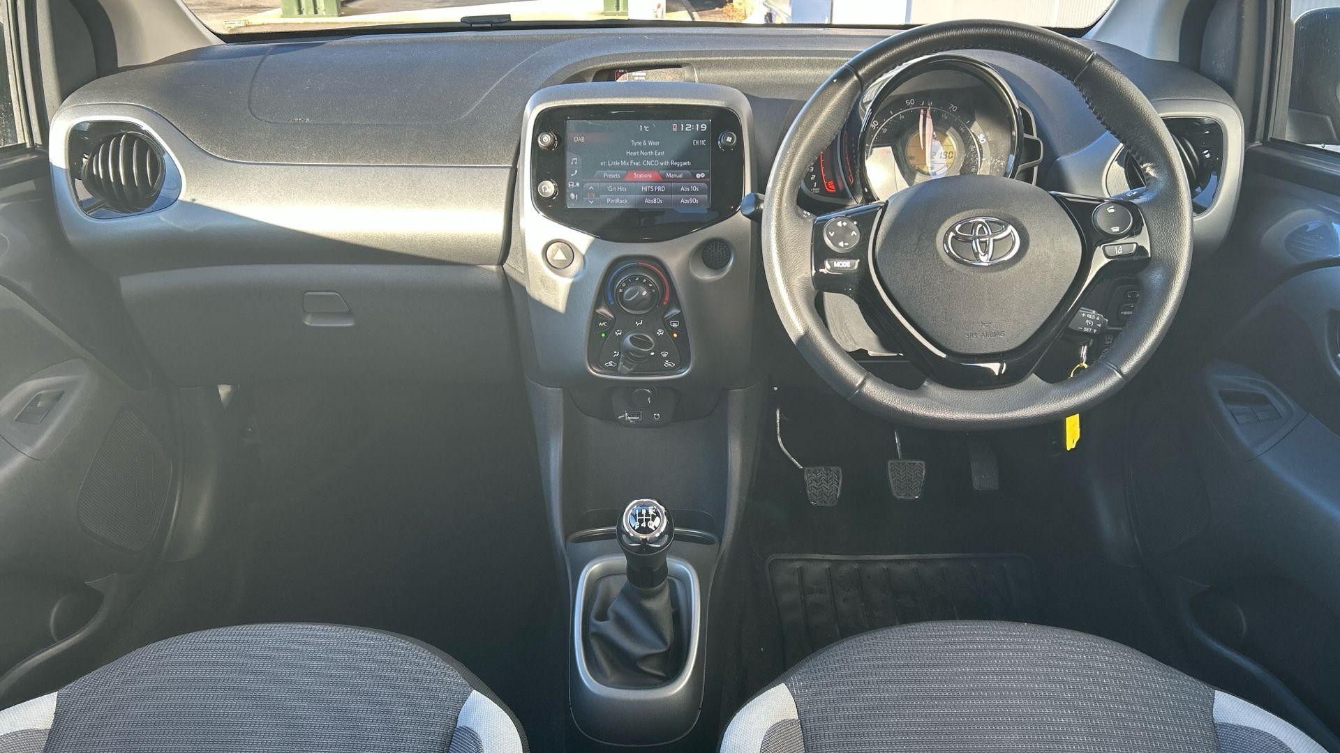 Toyota Aygo Image 9