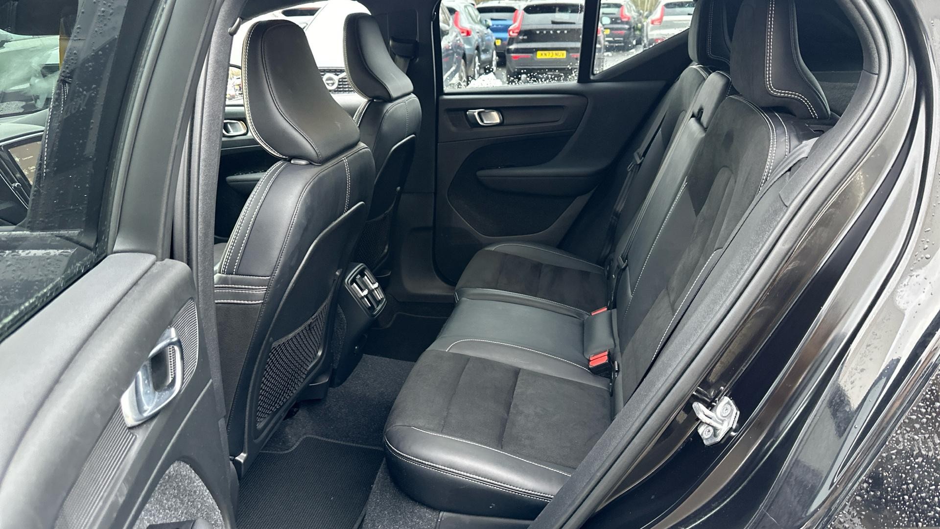 Volvo XC40 Image 10