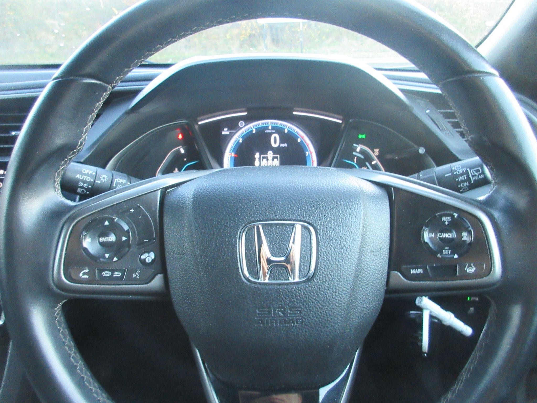 Honda Civic Image 17