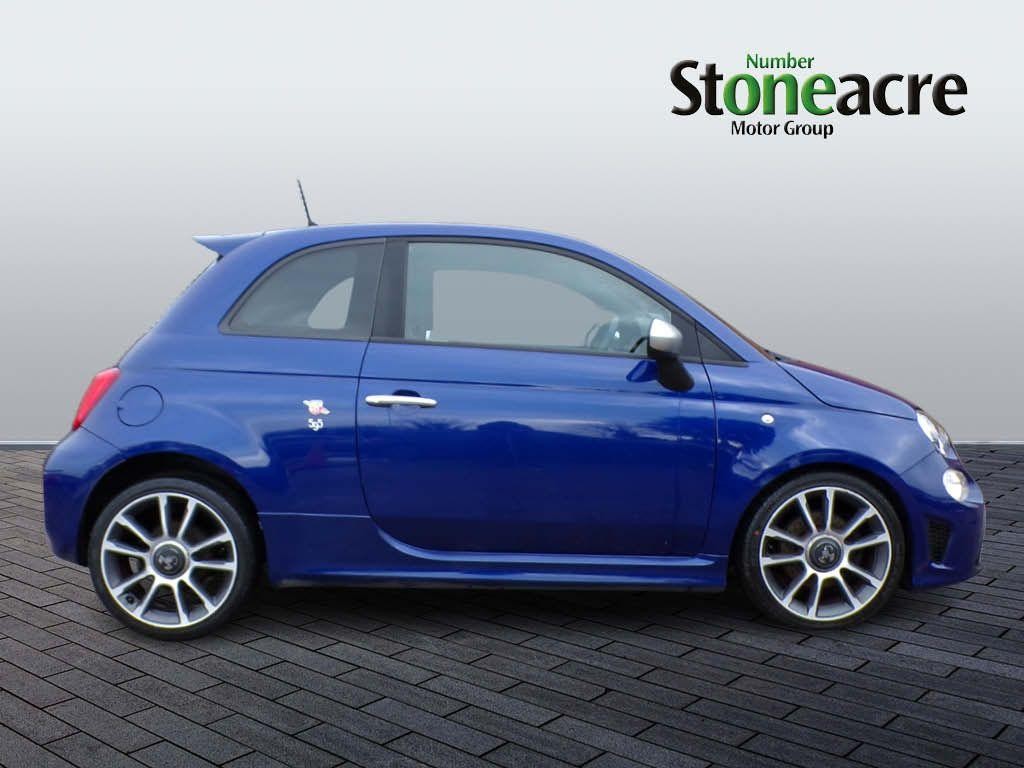 Abarth 595 Image 2