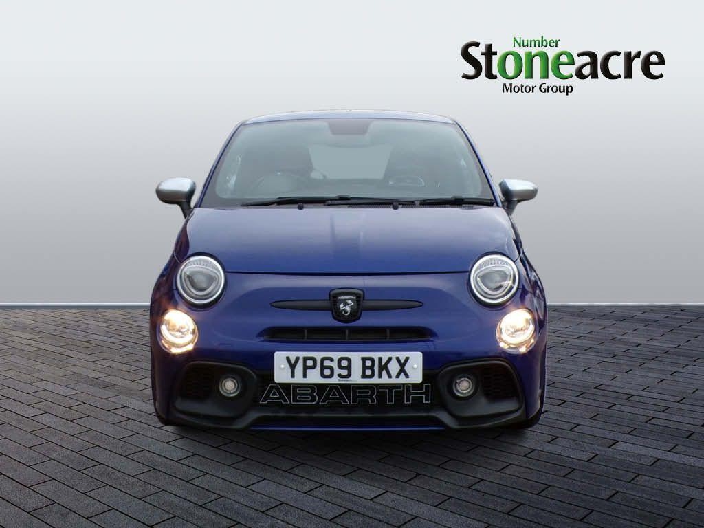 Abarth 595 Image 8