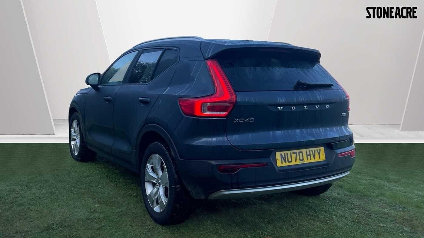 Volvo XC40 Image 2