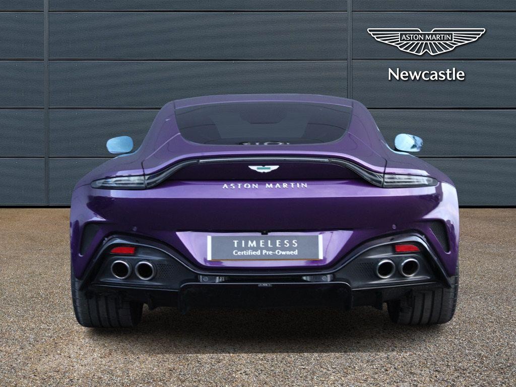 Aston Martin Vantage Image 6