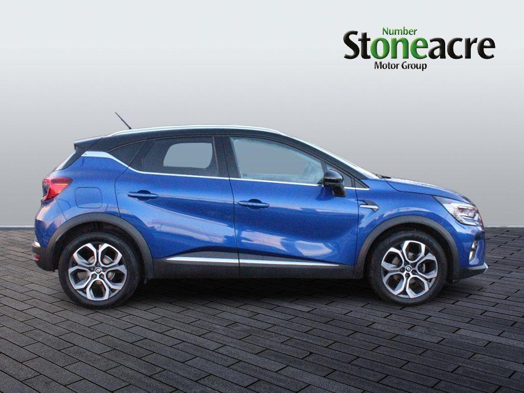 Renault Captur Image 2