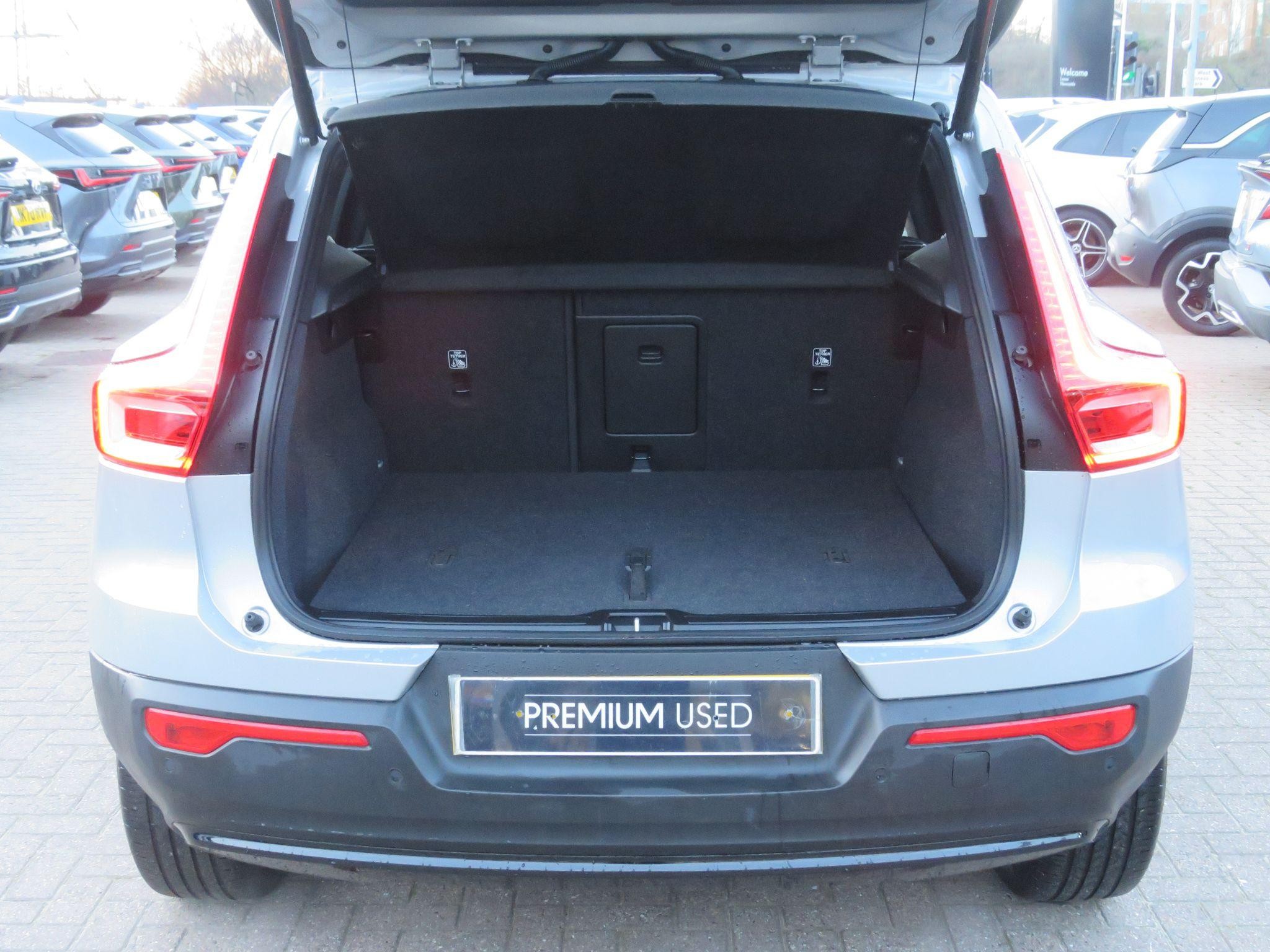 Volvo XC40 Image 12