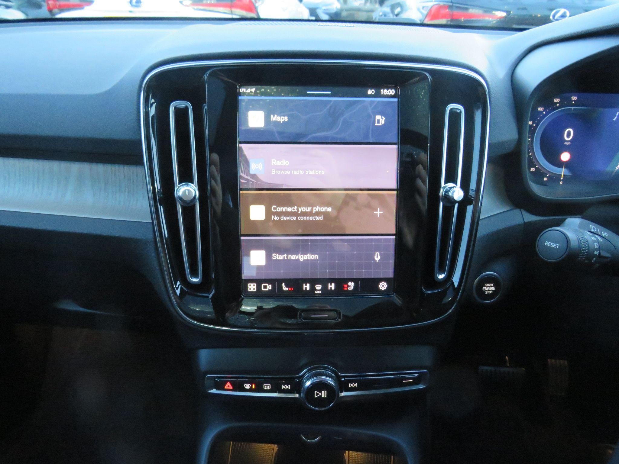 Volvo XC40 Image 17