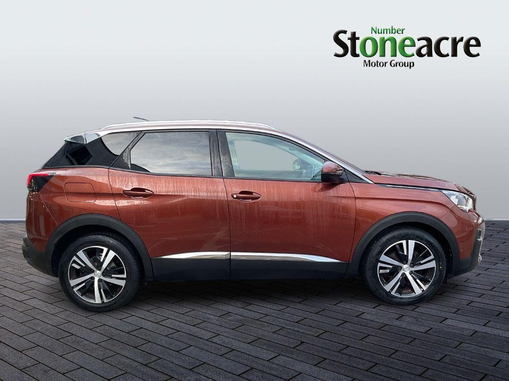 Peugeot 3008 Image 2