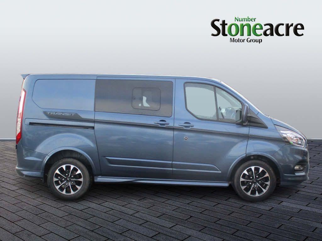 Ford Transit Custom Image 2