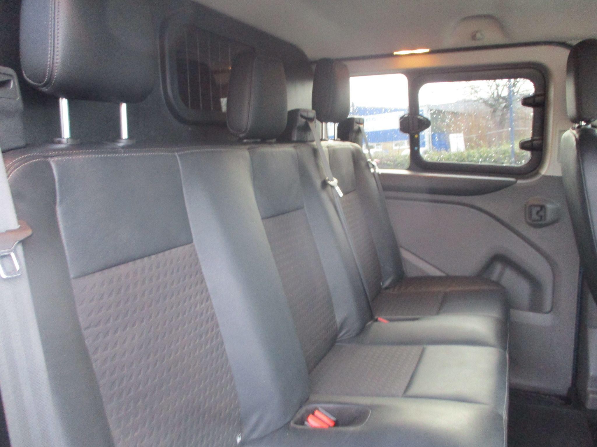 Ford Transit Custom Image 15