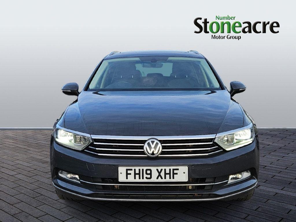 Volkswagen Passat Image 8